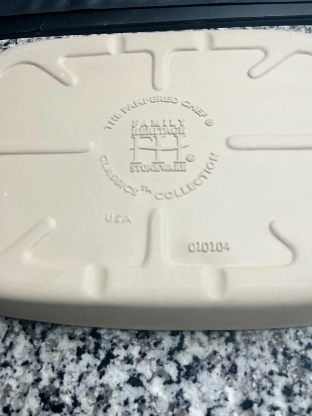 The Pampered Chef Large Stoneware Rectangular Baker - Like New